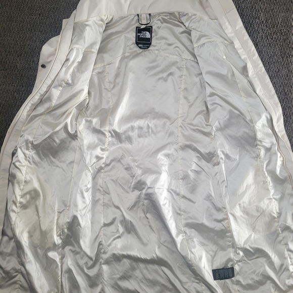 Thr North face women's long coat size XS rain lightweight jacket white, no hood - Picture 7 of 16